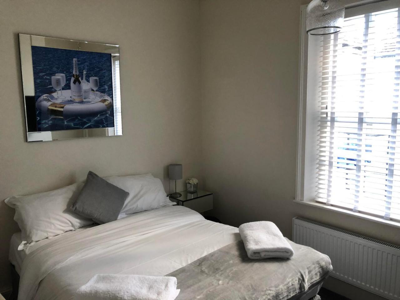 Saffron Suite And Kitchen Saffron Walden Εξωτερικό φωτογραφία